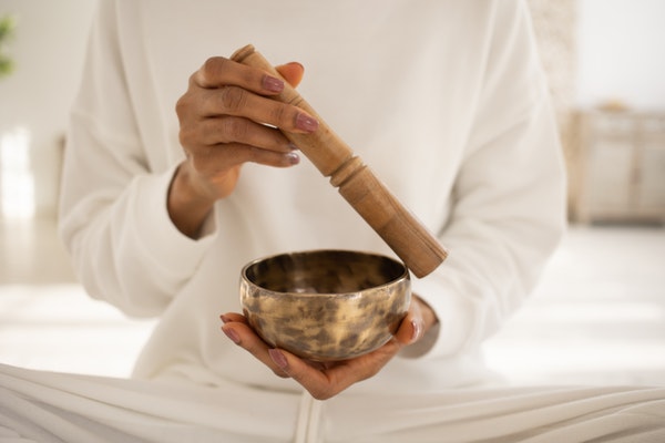 Benefits Of Pranic Healing: Improve Your Overall Health And Well Being